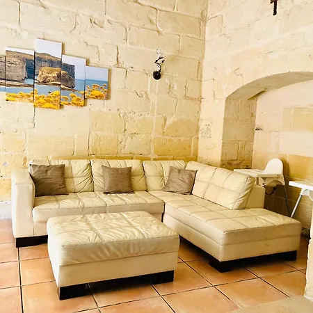 4 Bedroom With Private Pool In Gozo Semesterbostad *