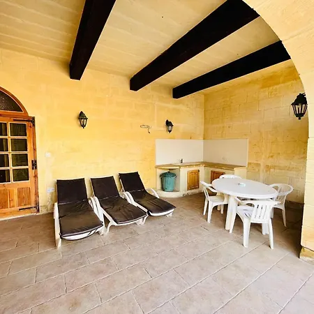 4 Bedroom With Private Pool In Gozo Xagħra