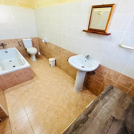 4 Bedroom With Private Pool In Gozo