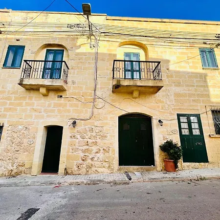 4 Bedroom With Private Pool In Gozo Xagħra